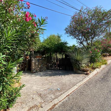 Appartamento Studio Grotte des fées Hyères Esterno foto