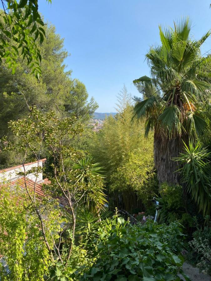 Appartamento Studio Grotte des fées Hyères Esterno foto